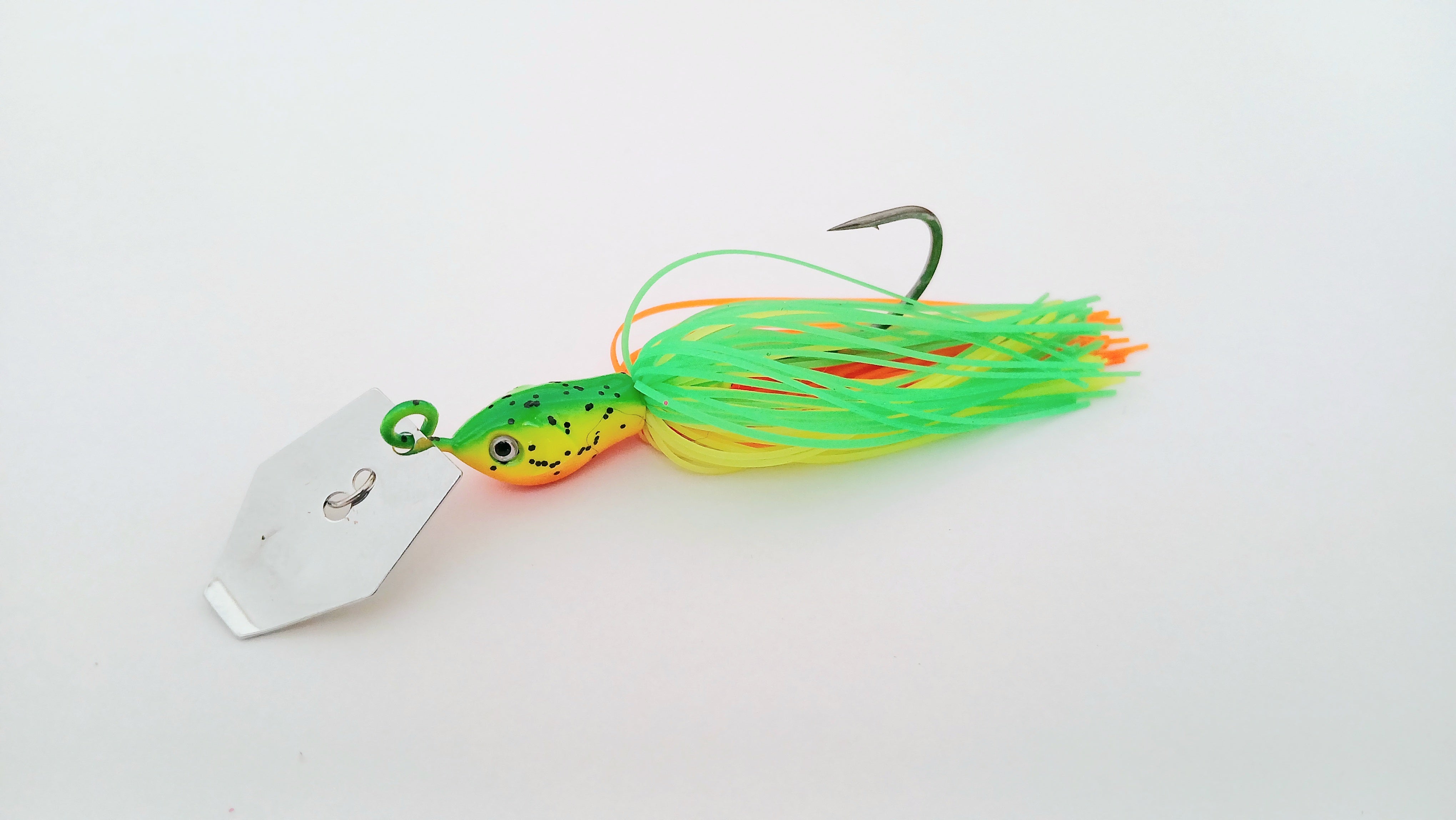 Bladed Jig (Chatterbait) in Green Tomato
