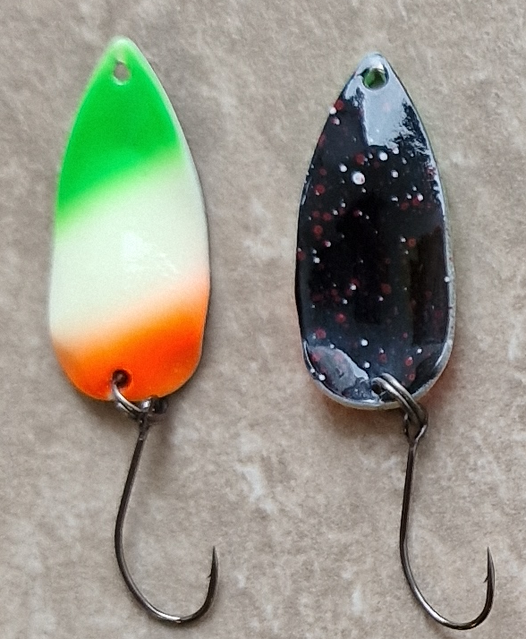 Abverkauf Forellenspoon mit 30 mm Länge und 2,75 Gramm in Shiny White