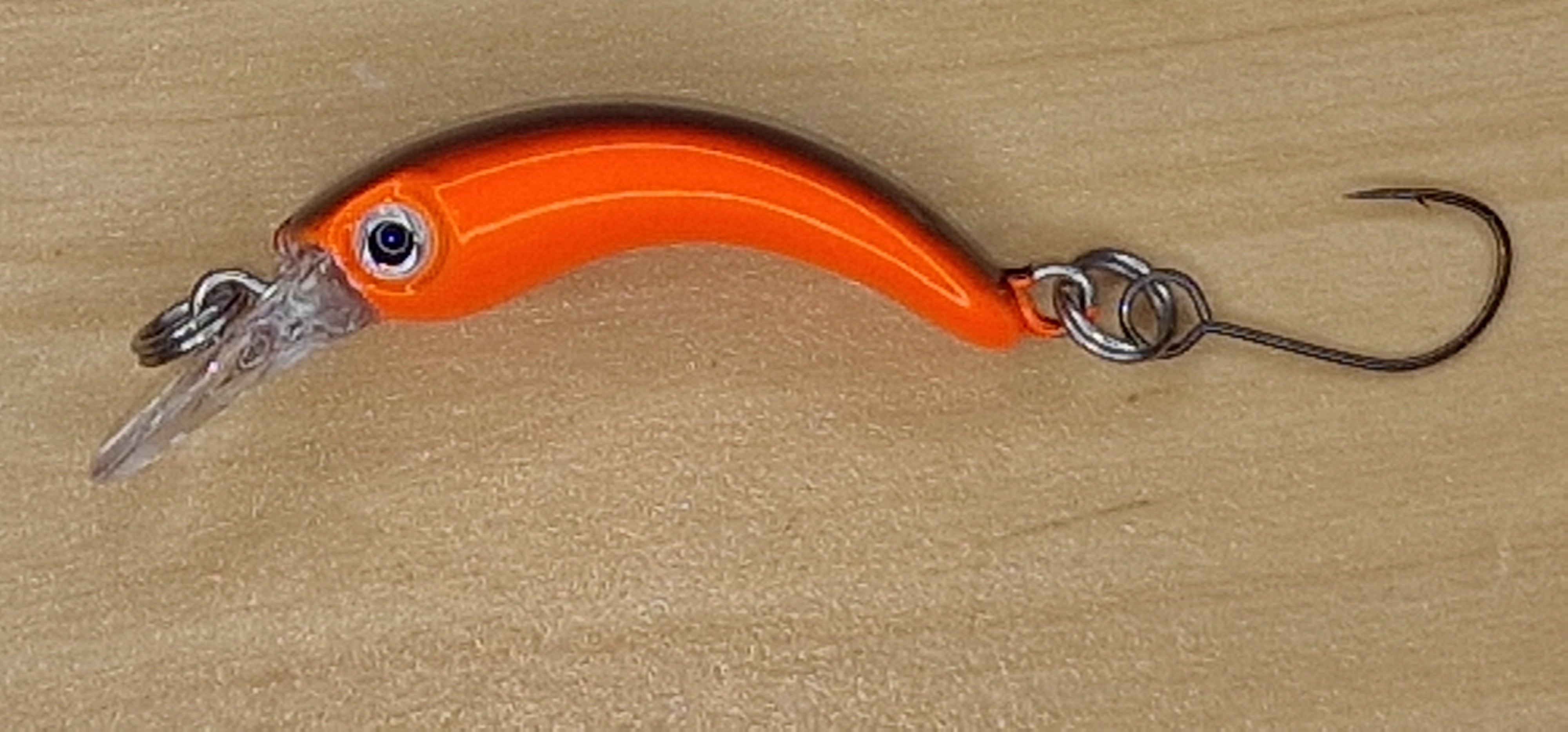 Troutty in schwarz orange (1-16)