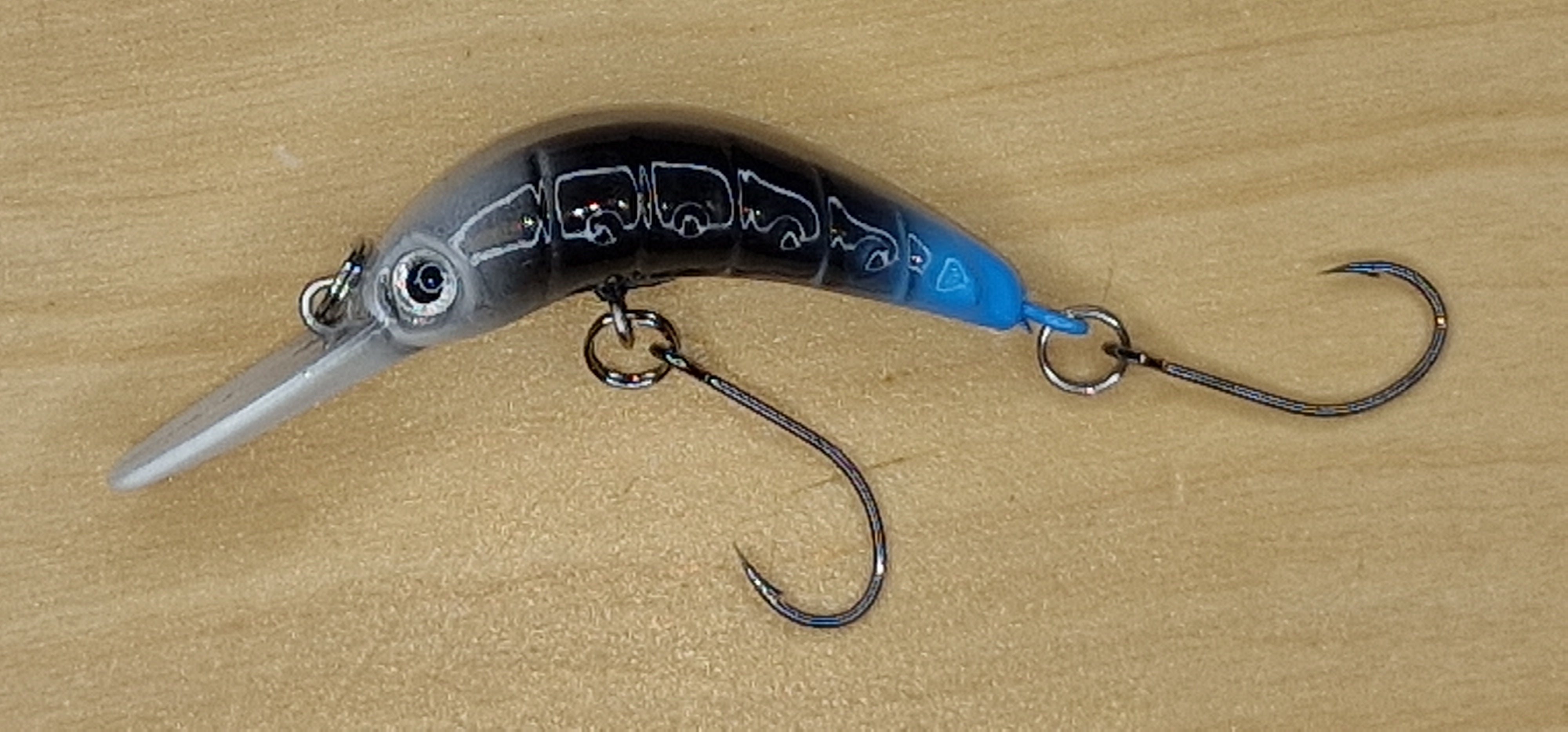 Big Troutty in weiß schwarz blau (2-19)